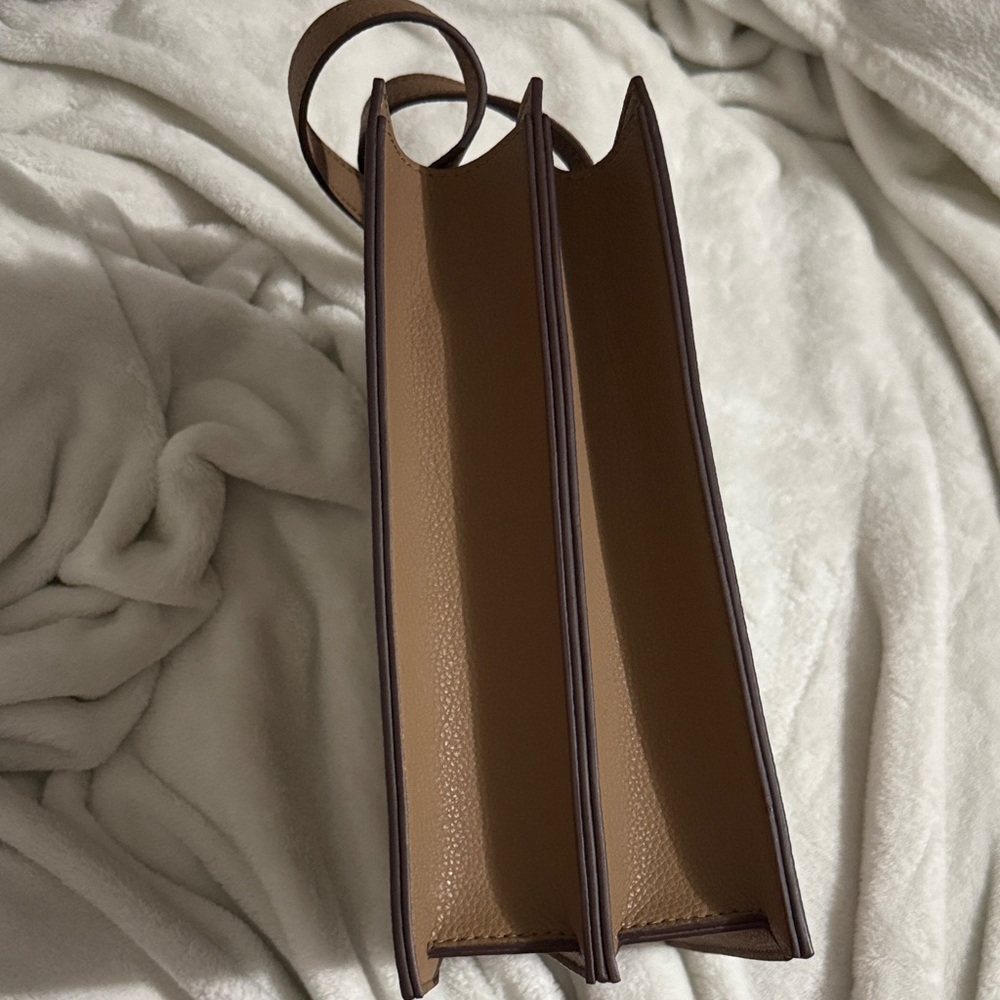 Uniqlo Faux Leather Bag - Picture 4 of 8
